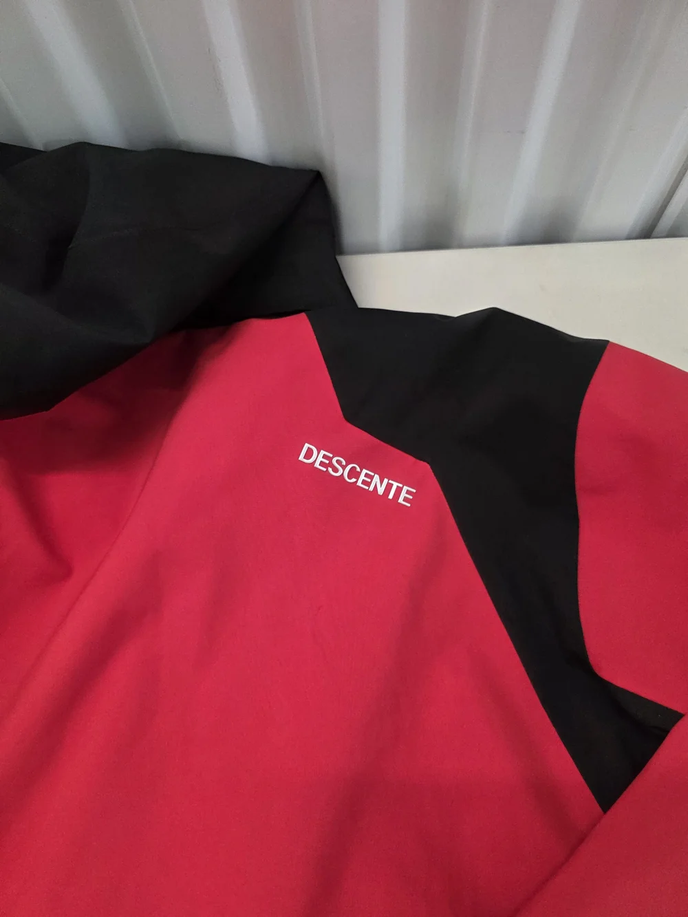 Decente Ski Jacket Thinsulate Red And Black Men's Size Large